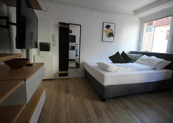 Cityvibes 4 & 14 公寓