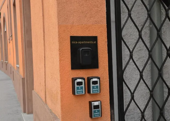 Cityvibes 4 & 14 公寓 格拉茨